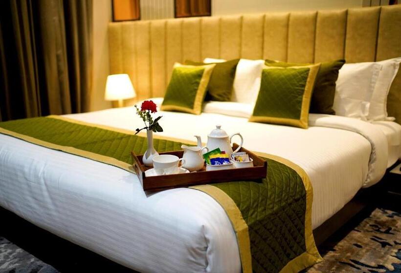 キングサイズベッドのデラックスルーム, The Nest Luxury Resort