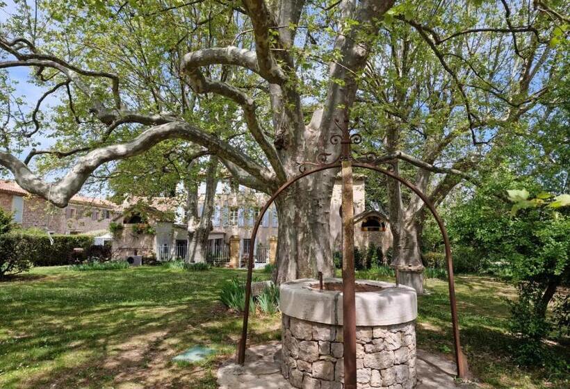 فيلا ديلوكس غرفة نوم, 1560 Domaine Des Cinq Jardins A Magical And Authentic Mansion