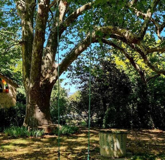 جناح, 1560 Domaine Des Cinq Jardins A Magical And Authentic Mansion