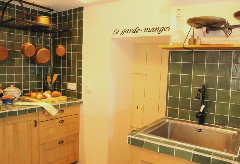 فيلا ديلوكس غرفة نوم, 1560 Domaine Des Cinq Jardins A Magical And Authentic Mansion