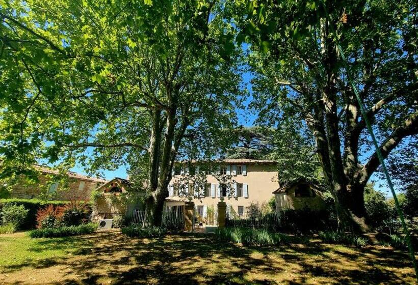 جناح, 1560 Domaine Des Cinq Jardins A Magical And Authentic Mansion