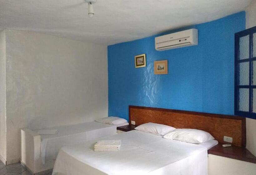 חדר סטנדרט לארבעה, De La Torre Pousada