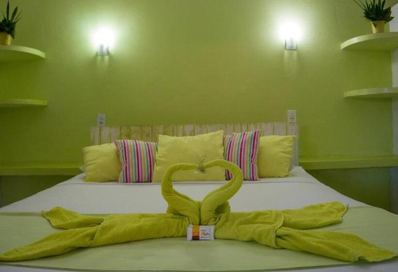 标准间带游泳池, Pousada La Luna