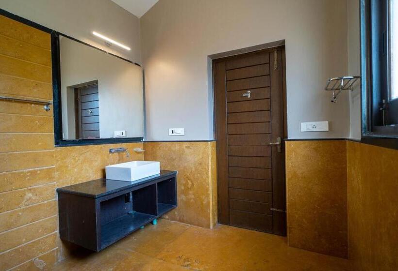 Вилла 3 Спальни, Aveeno Villas & Resort Calangute, Saligaon