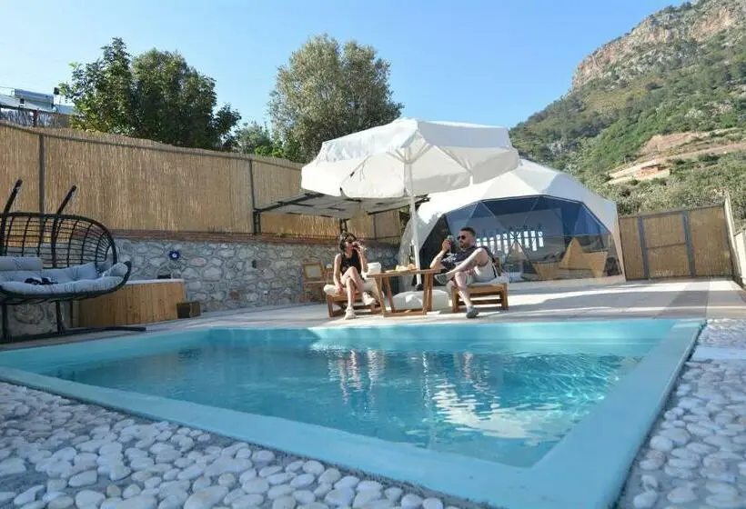 Sviitti Uima-allas, Kabak Freedom Deluxe