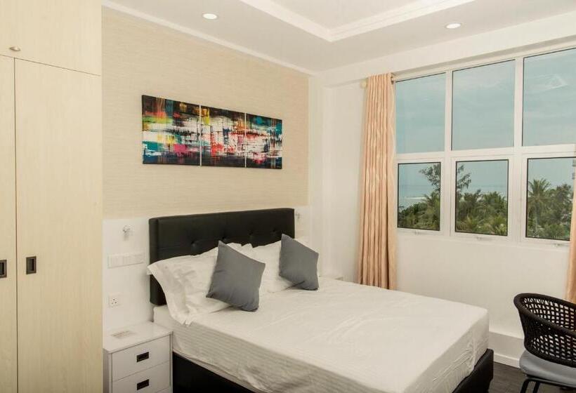 اتاق لوکس, Acacia Beach