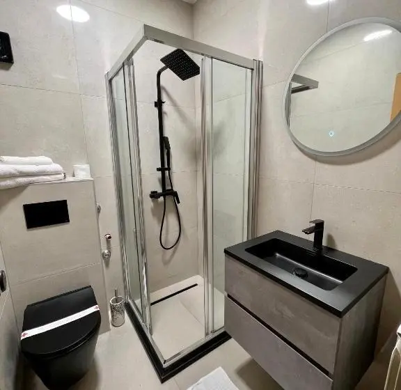 اتاق استاندارد با تخت بزرگ, Brkić Sarajevo Airport Free Parking