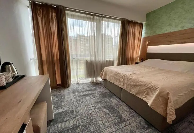 اتاق استاندارد با تخت بزرگ, Brkić Sarajevo Airport Free Parking