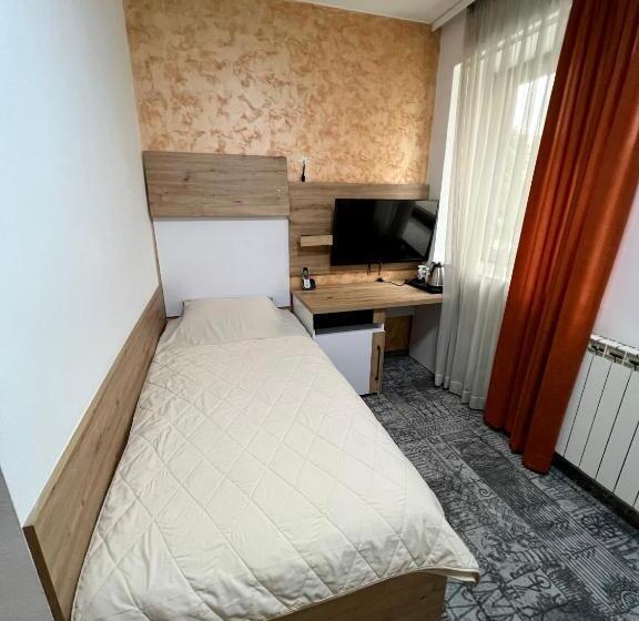 اتاق سوپریور, Brkic