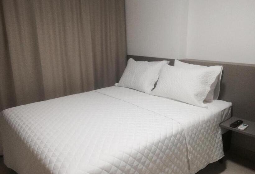 スタンダードルーム, Manaíra Apart