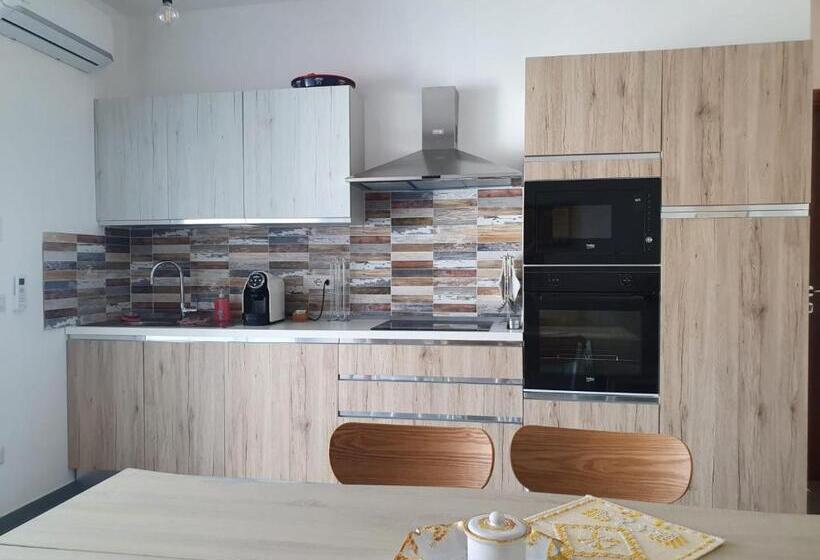 Номер Стандарт с Террасой, Sardiniarooms Tortolì Old Town