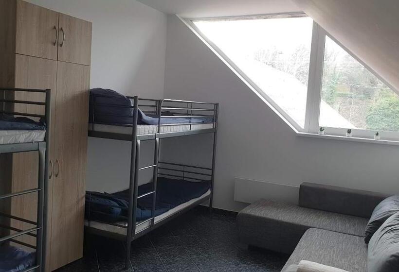 Студия Стандарт, Stég Stúdió Stb.