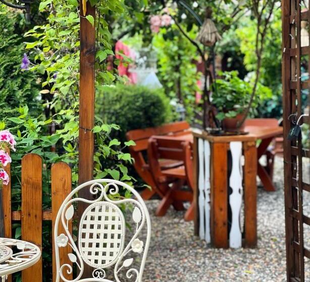 اتاق استاندارد با چشم‌انداز باغ, Casa Rosca