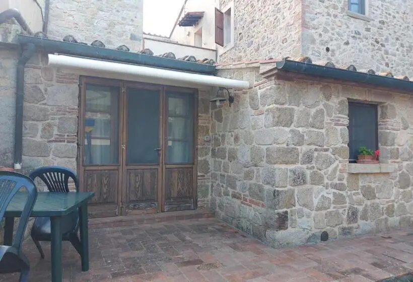 スタンダードスタジオ, Agriturismo Il Giovannello