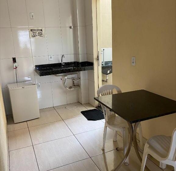 4 Bett Standardzimmer, Pousada Elita