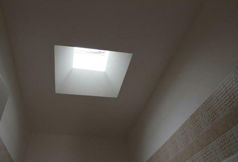 Fyrbädds Standardrum, Camera Octopus