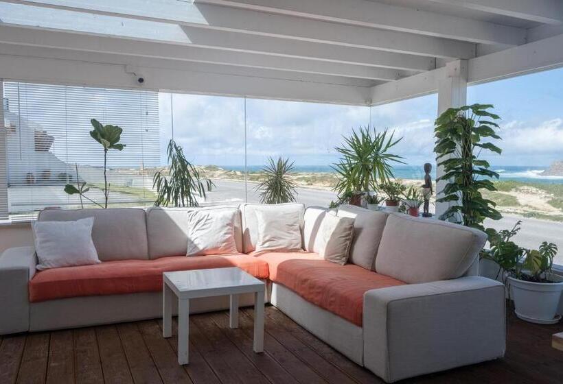 اتاق استاندارد با سرویس بهداشتی مشترک, Pksc Surf House