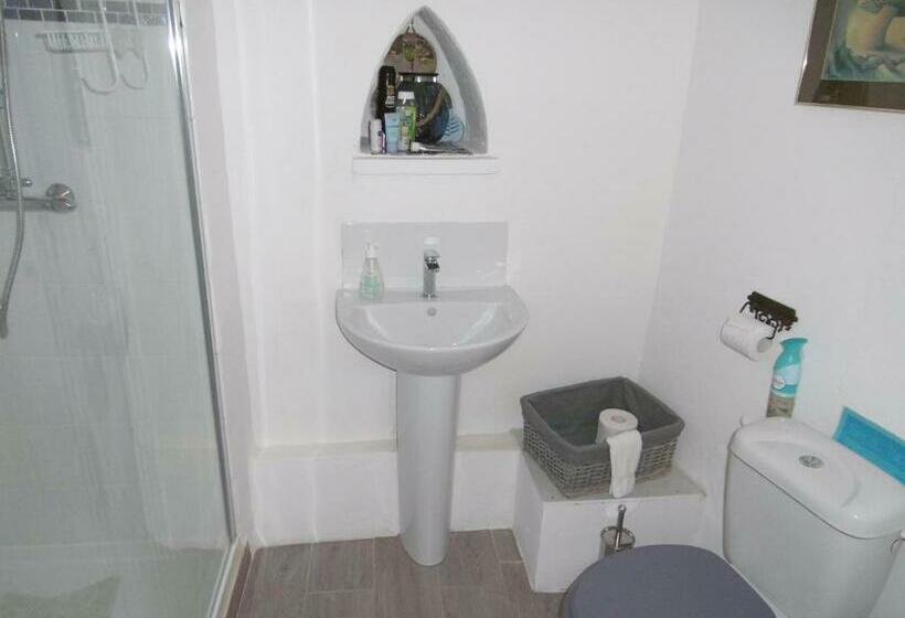 标准间, Alba Melusine