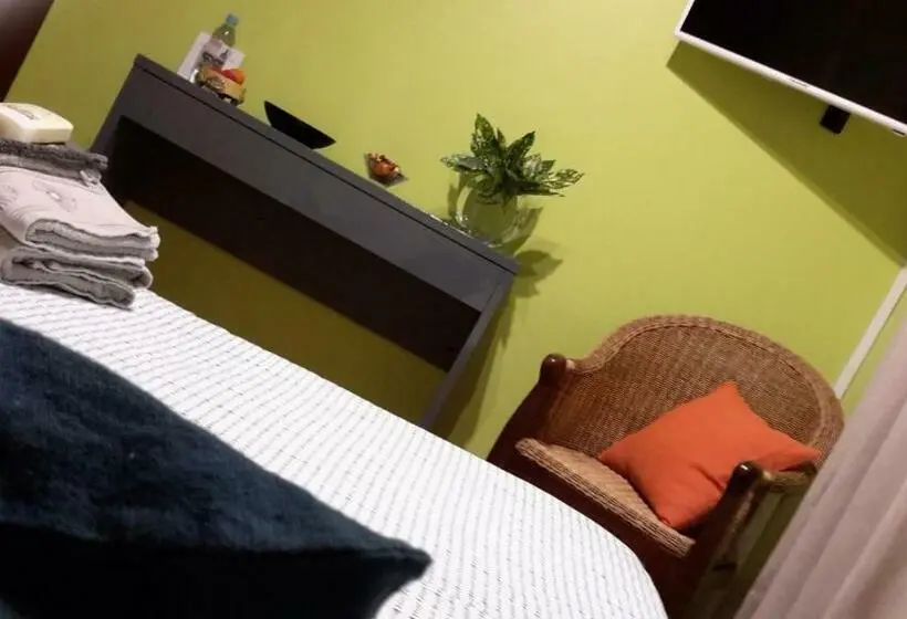 StandaardKamer, Om Sleeping B&b