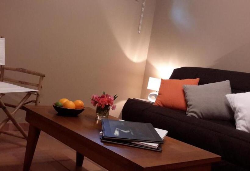 スタンダードルーム, Om Sleeping B&b