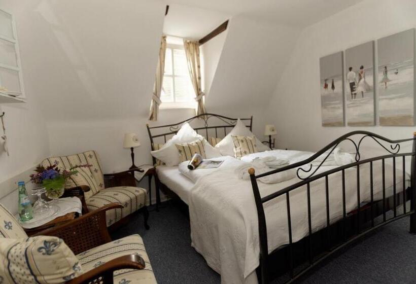 Номер Basic, Burghaus & Villa Kronenburg