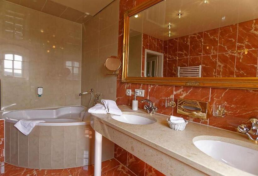 Люкс Superior, Burghaus & Villa Kronenburg