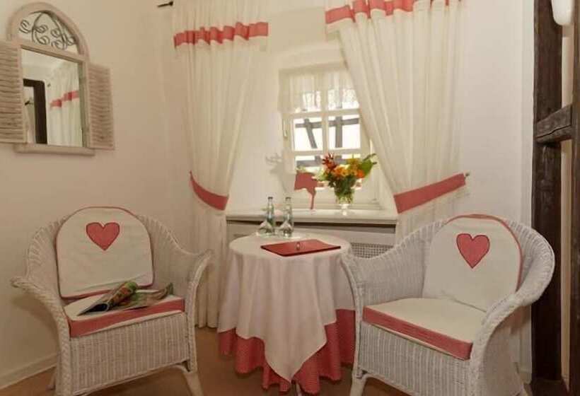 Romantic Room, Burghaus & Villa Kronenburg