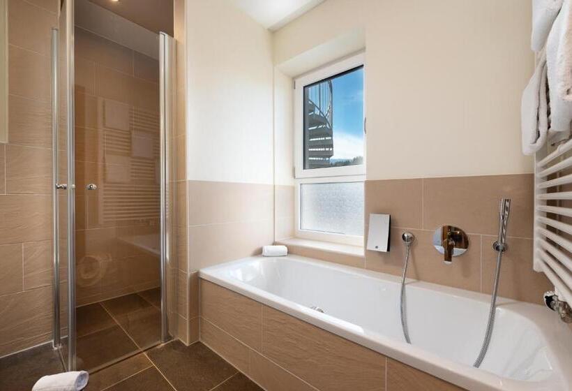 Апартаменты Superior 2 Спальни, Familotel Schreinerhof