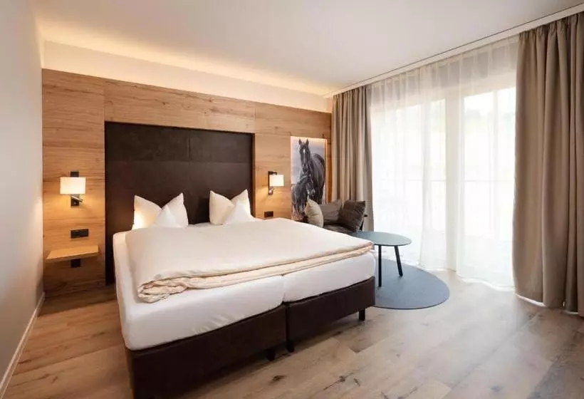 اتاق استاندارد با بالکن, Familotel Schreinerhof