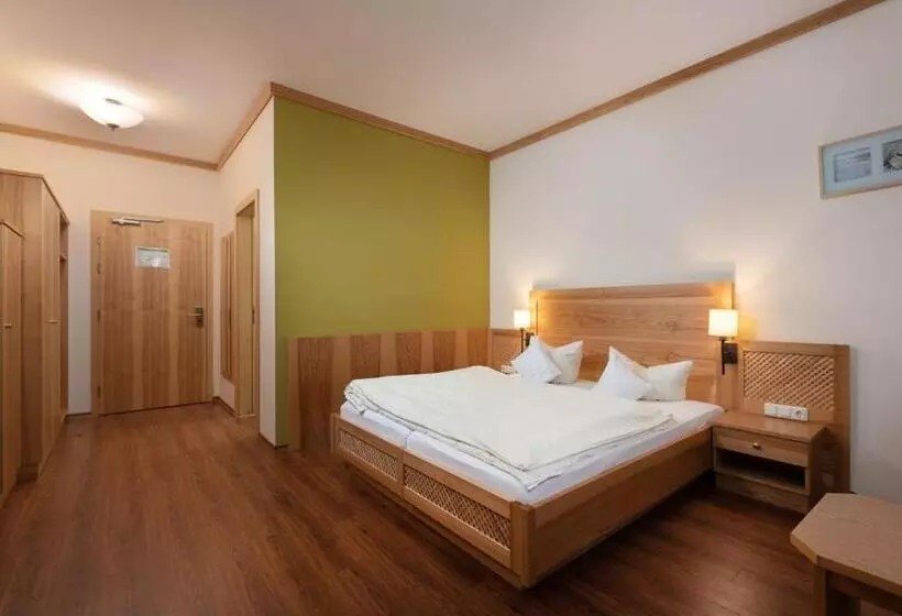 اتاق استاندارد با بالکن, Familotel Schreinerhof
