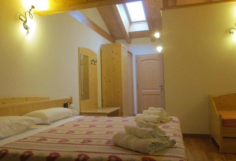 חדר סטנדרט לארבעה, Agriturismo Pisani