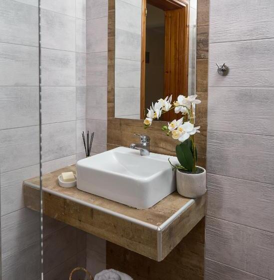 스탠다드 트리플 룸, Filippos