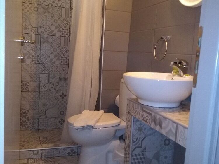 Трехместный Номер Базовый, Galanopoulos