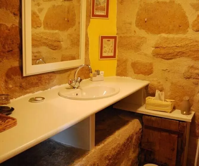 コンフォートルーム, Hôtel Restaurant Le Mûrier De Viels   Grand Figeac