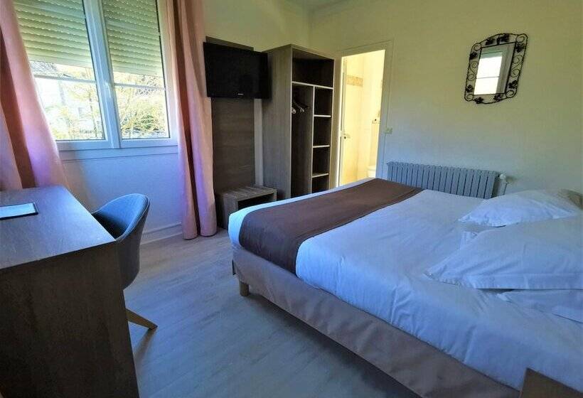 חדר סופריור, Logis Hotel Le Relais De La Poste Restaurant Le Fil Du Temps