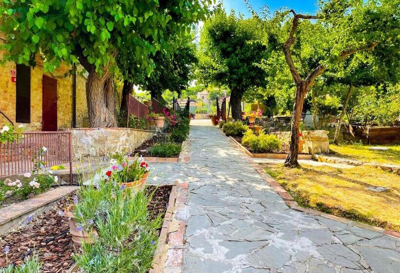 חדר משפחתי, Lachiusa Tuscany