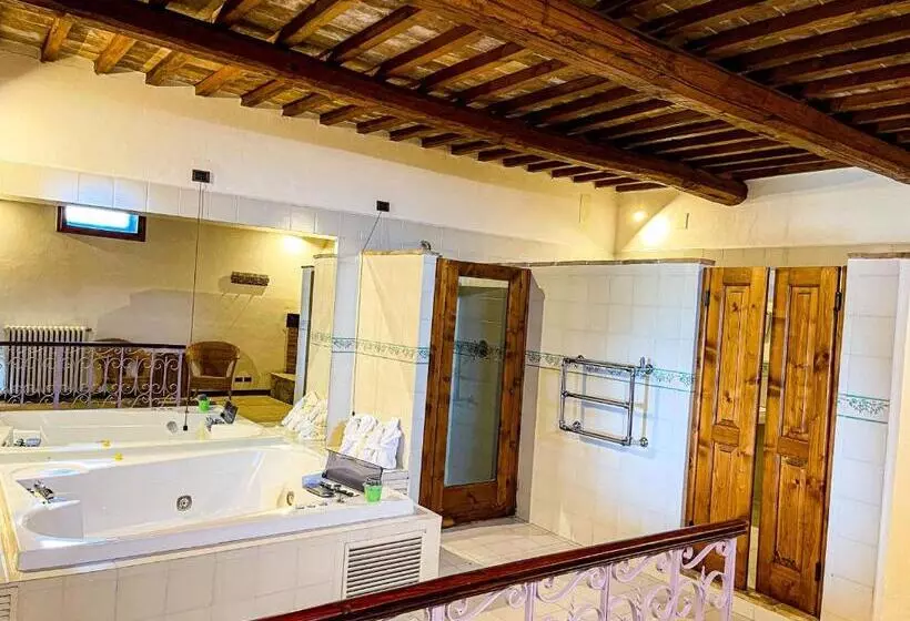 デラックスルーム, Lachiusa Tuscany