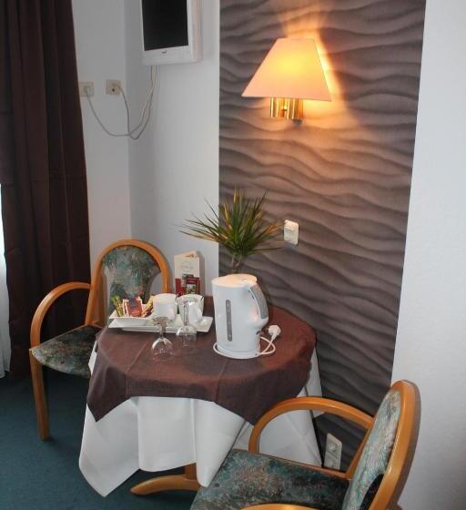 标准单人间, Restaurant Feldkamp