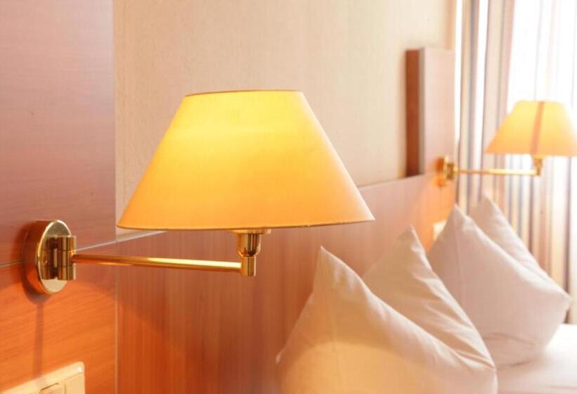 חדר סטנדרט יחיד, Restaurant Zum Kirschbaum