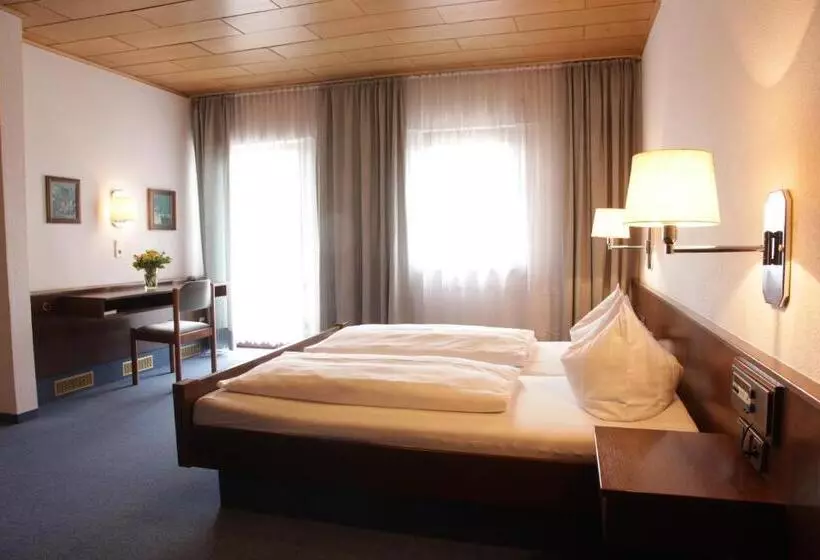 Standard Room, Restaurant Zum Kirschbaum