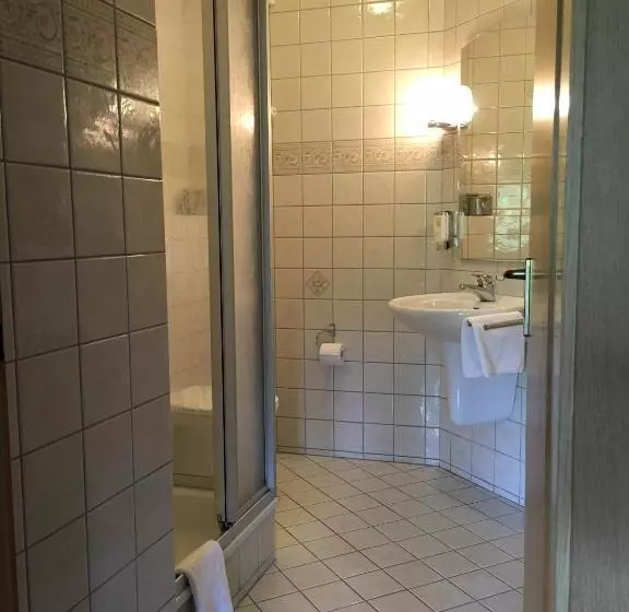 コンフォートトリプルルーム, Landhaus Hotel Göke