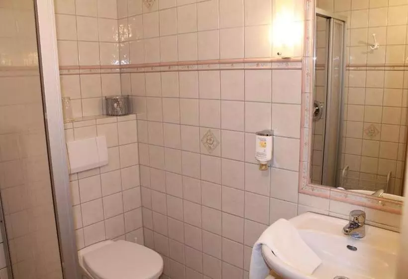 コンフォートトリプルルーム, Landhaus Hotel Göke