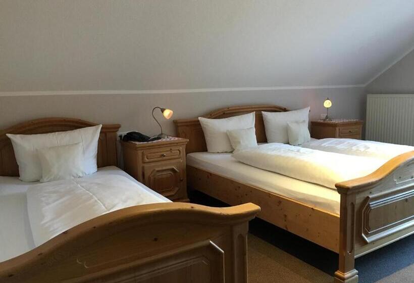 舒适三人间, Landhaus Hotel Göke