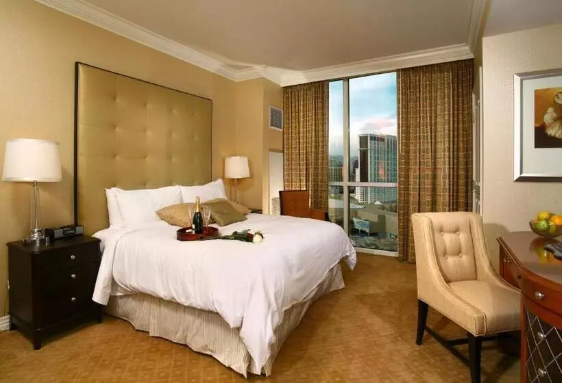 スイート, Luxury Suites International At The Signature