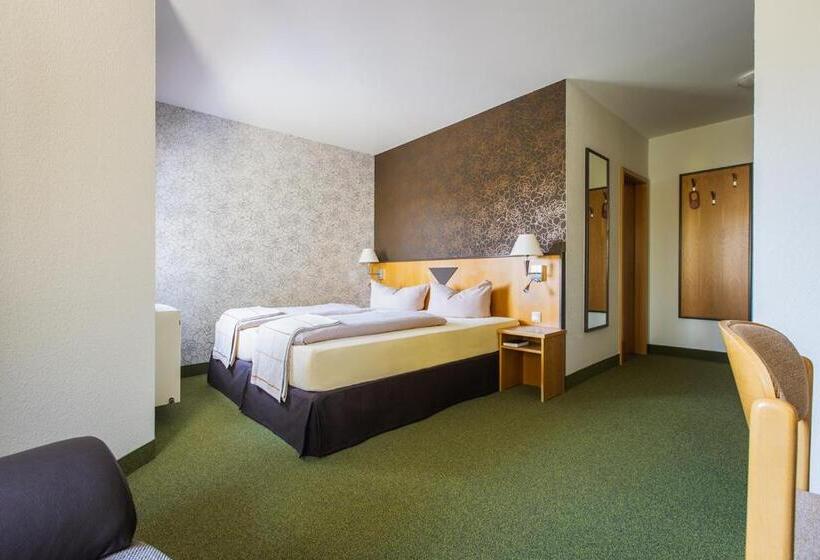 Delüks Oda, Wagners Seehotel Schleusingen