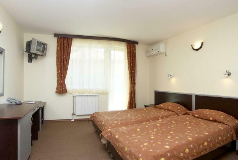 스탠다드 발코니 룸, Family Hotel Gery