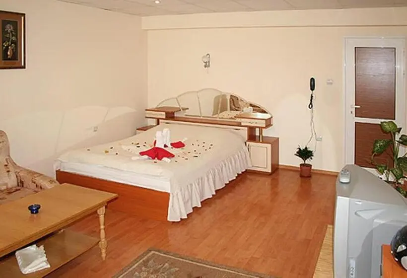 Standardzimmer mit Balkon, Rade 2