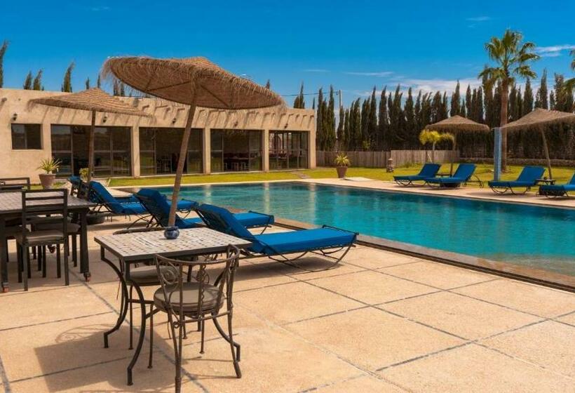 اتاق استاندارد با چشم‌انداز استخر, Dar Ayman Essaouira