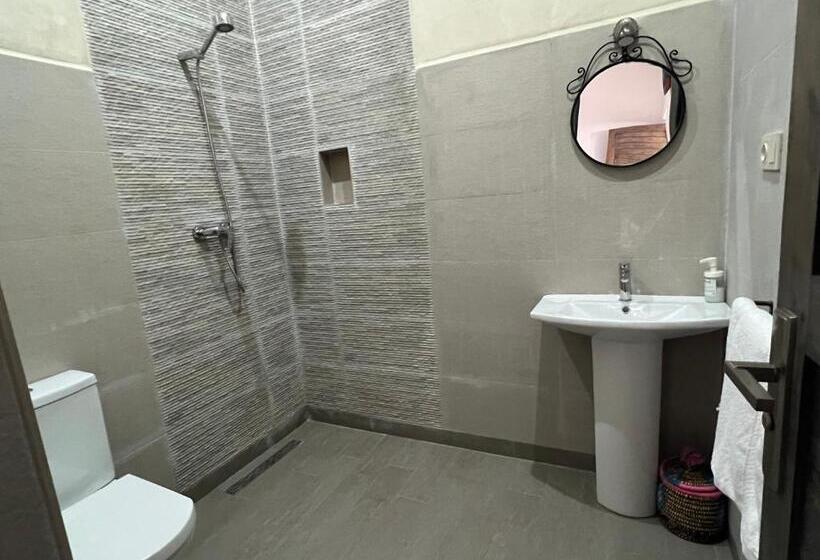 اتاق استاندارد سه نفره, Dar Ayman Essaouira