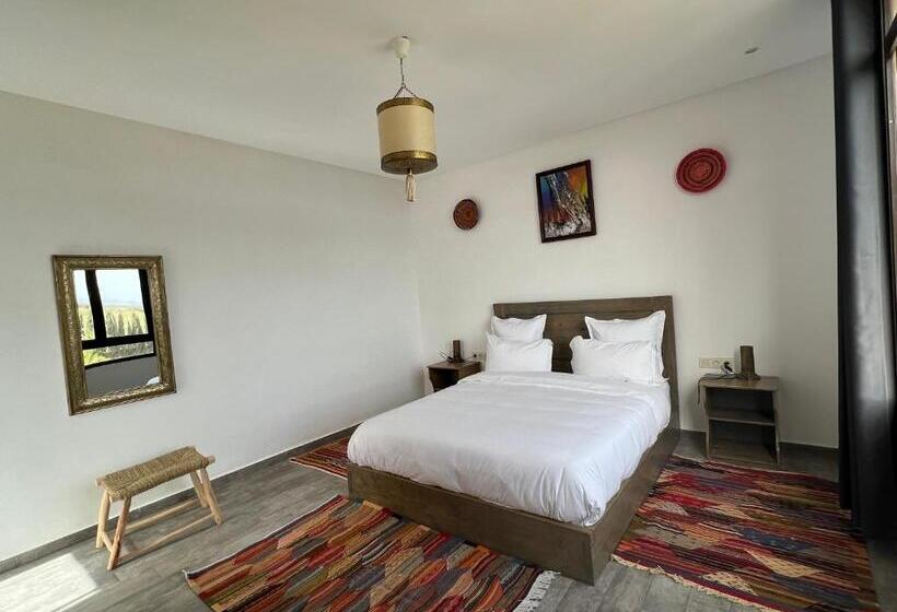 اتاق استاندارد با چشم‌انداز استخر, Dar Ayman Essaouira